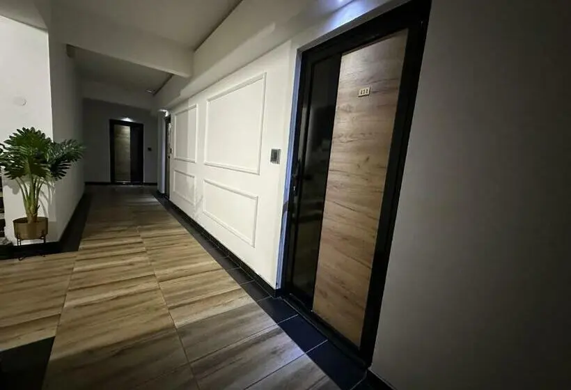 اتاق لوکس با تخت بزرگ, Business Hotel Prijedor