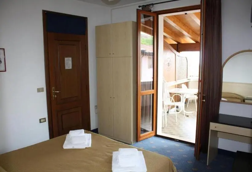 Standard-huone Parveke, Garnì Hotel Tignale, Gtsgroup