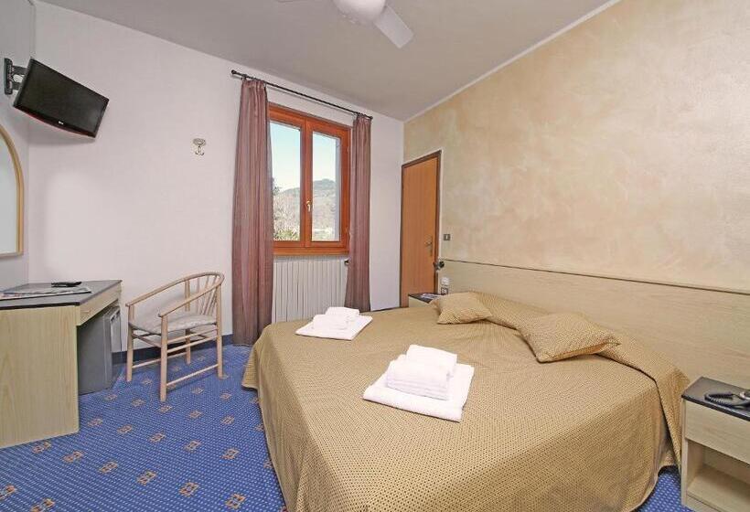 Номер Стандарт с Балконом, Garnì Hotel Tignale, Gtsgroup