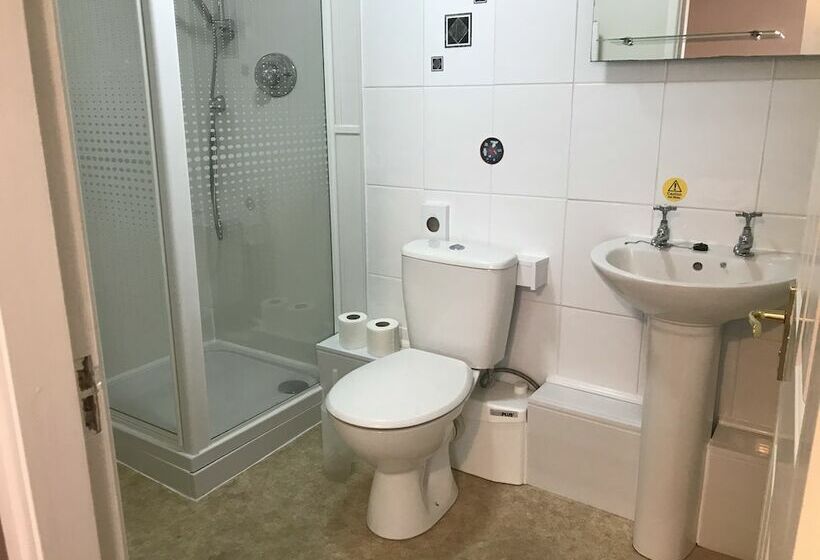 חדר סטנדרט, The Crown