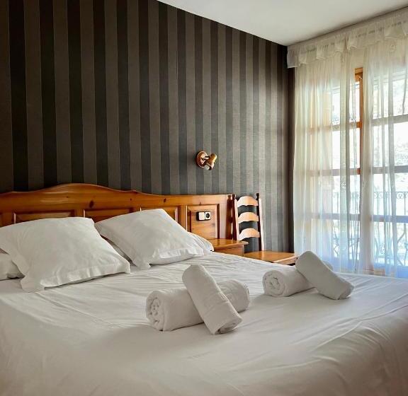 اتاق استاندارد, Eriste