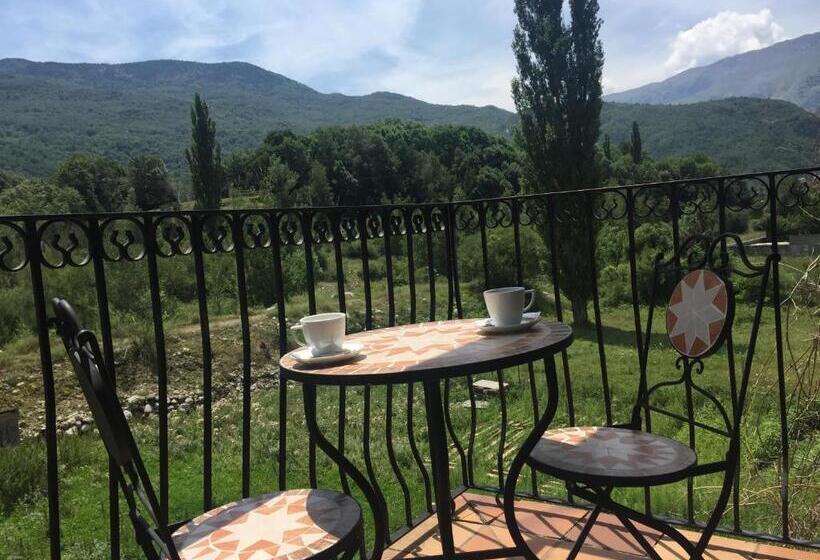 سوییت خانوادگی, Eriste