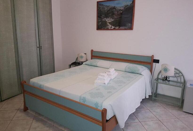 Номер Стандарт, Il Platano