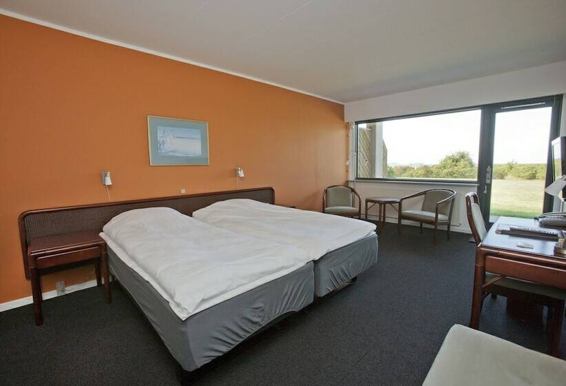 غرفة قياسية مطلّة علي البحر, Kobæk Strand Konferencecenter