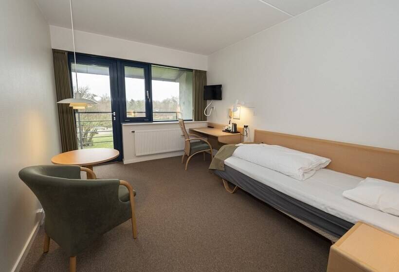غرفة قياسية فردية, Kobæk Strand Konferencecenter
