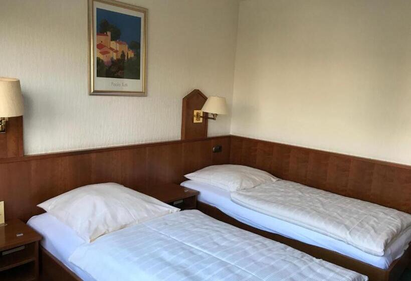 标准间, Marienhof Düsseldorf Neuss