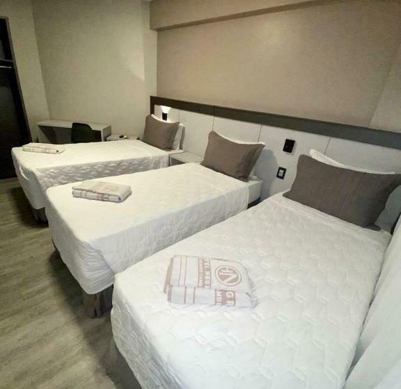 스탠다드 트리플 룸, Negrini