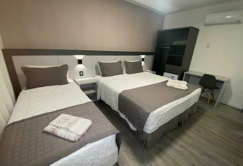 스탠다드 트리플 룸, Negrini