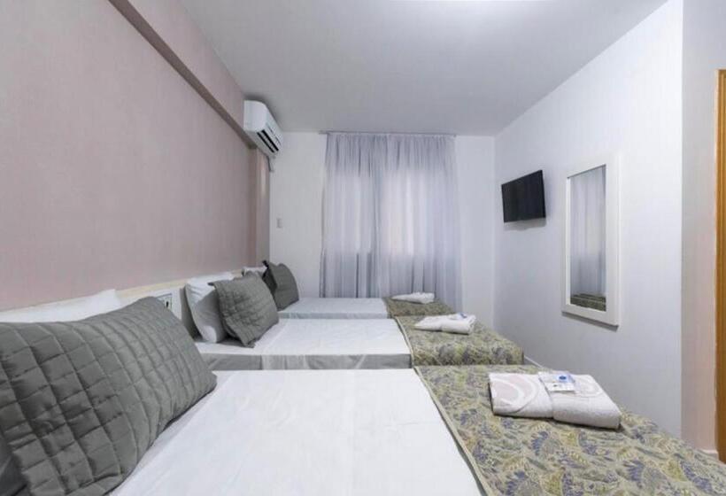 4인용 스탠다드 룸, Negrini