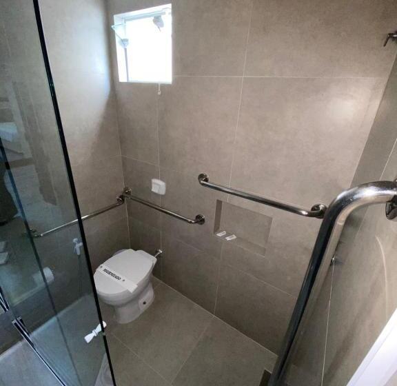 장애인을 위한 스탠다드 룸, Negrini