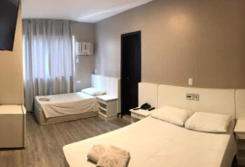 이코노미 트리플 룸, Negrini