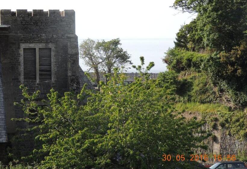 スタンダードルーム, Orchard House