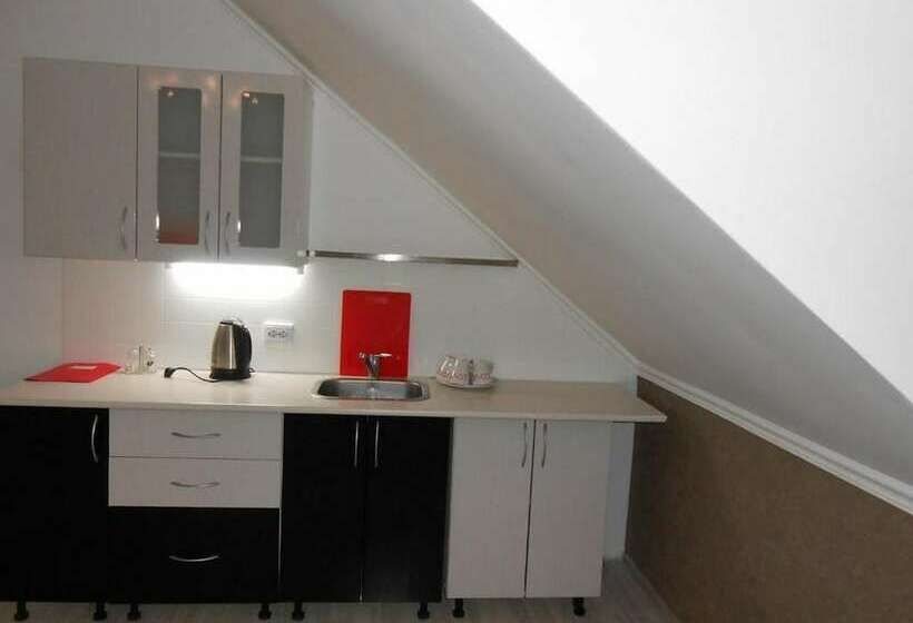 اتاق خانوادگی, Planernaya