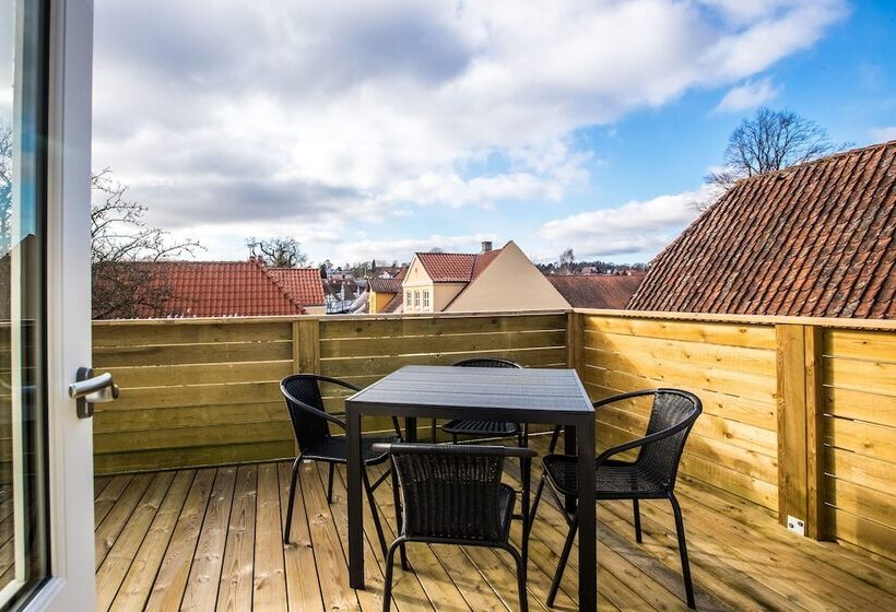 Номер Стандарт, Postgaarden I Mariager