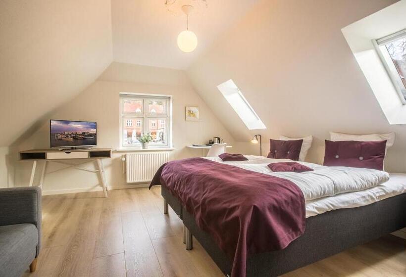 Номер Стандарт, Postgaarden I Mariager