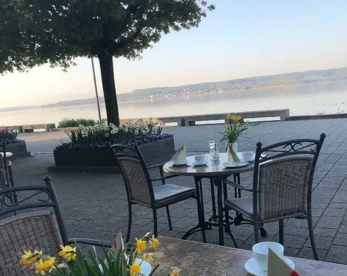 Standard Yhden Hengen Huone, Seegarten