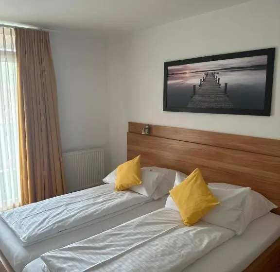 Standard-huone, Seegarten
