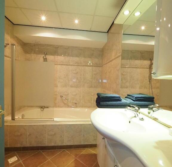 اتاق رویال, Workum