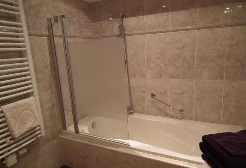 اتاق رویال, Workum