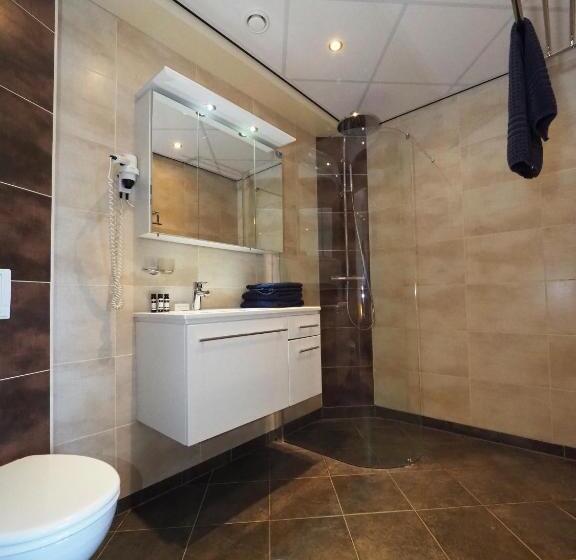 اتاق راحتی, Workum