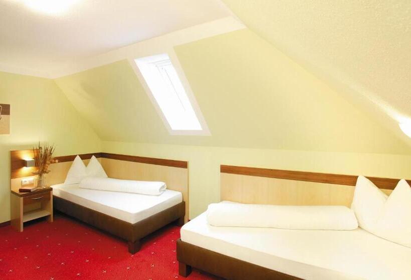 Семейный Номер Классика, Landhotel Stockerwirt