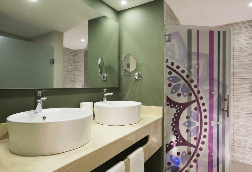 キングサイズベッドのスーペリアルーム, Emotions by Hodelpa Puerto Plata