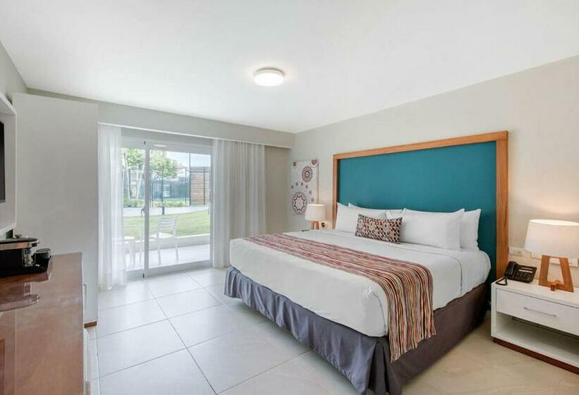 キングサイズベッドのスーペリアルーム, Emotions by Hodelpa Puerto Plata