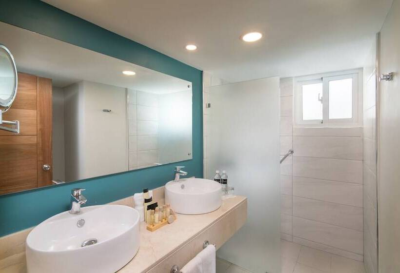 スタンダードルーム, Emotions by Hodelpa Puerto Plata