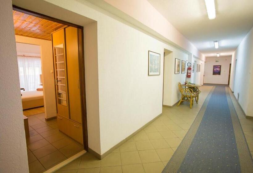 شقة غرفة واحدة مطلة على الحديقة, Aparthotel Pecic