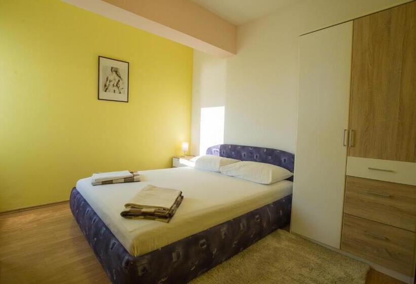 شقة غرفة نوم واحدة مطلة علي البحر مزوَّدة بشُرفة, Aparthotel Pecic