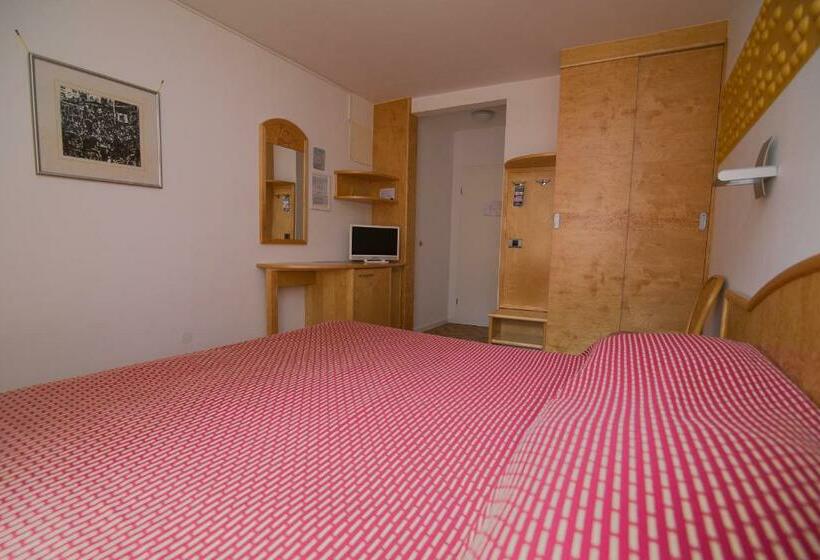 스탠다드 룸, Bed&breakfast Saturn