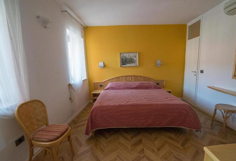 스탠다드 룸, Bed&breakfast Saturn