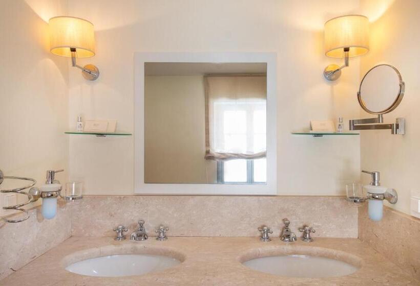 جناح, Heritage Hotel Martinis Marchi