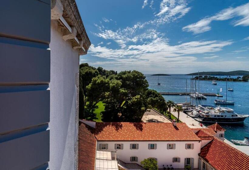 جناح ملكى, Heritage Hotel Martinis Marchi