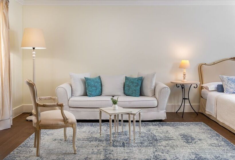 جناح سوبيريور, Heritage Hotel Martinis Marchi