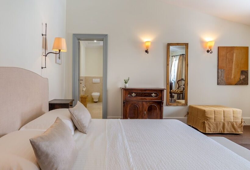 סוויטה, Heritage Hotel Martinis Marchi