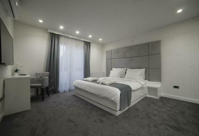 キングサイズベッドのスタンダードルーム, Forty Two Block A