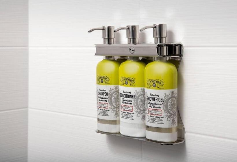 غرفة إدارية سرير كينج, Holiday Inn Express & Suites   North Brunswick, An Ihg