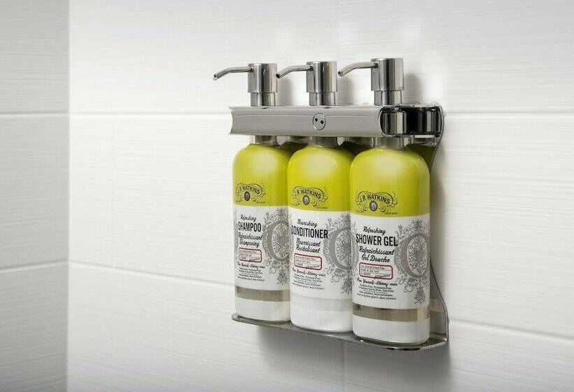 جناح لذوى الاحتياجات الخاصة, Holiday Inn Express & Suites   North Brunswick, An Ihg