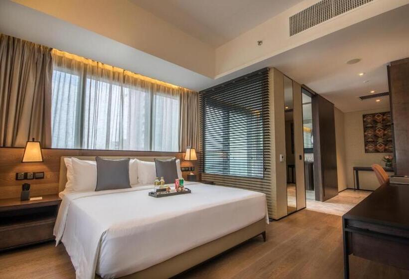 اتاق لوکس, I M