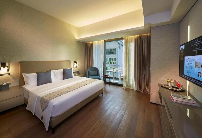 سوئیت 2 خوابه, I M