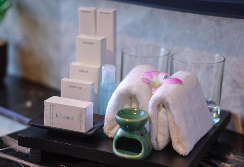 اتاق اجرایی, I M