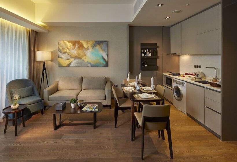 سوئیت مدیریتی 2 خوابه, I M