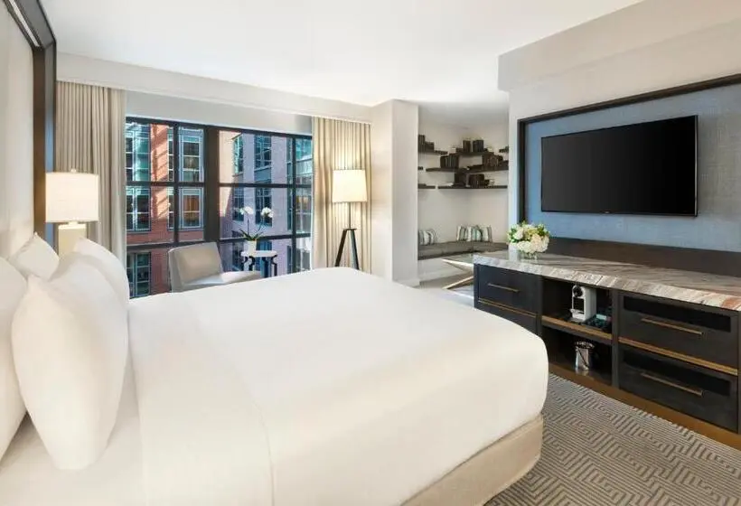 Executive Room King Size Bed