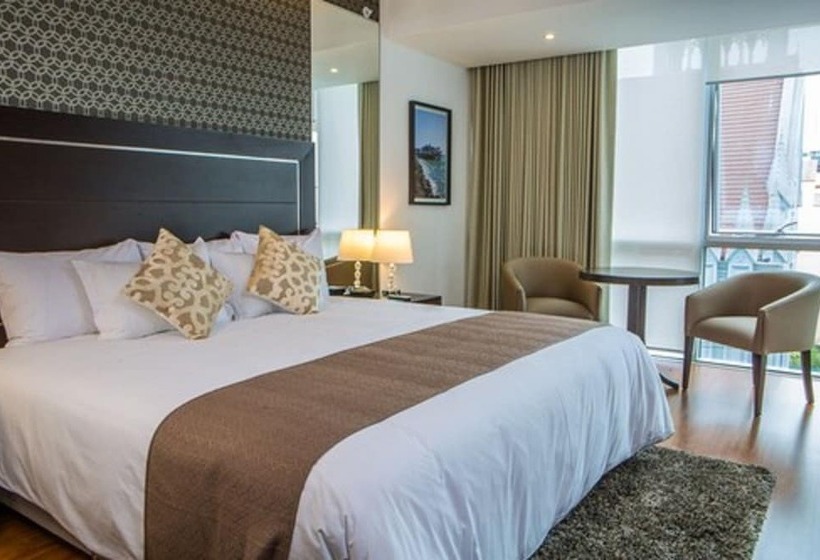 غرفة قياسية, Jose Antonio Deluxe