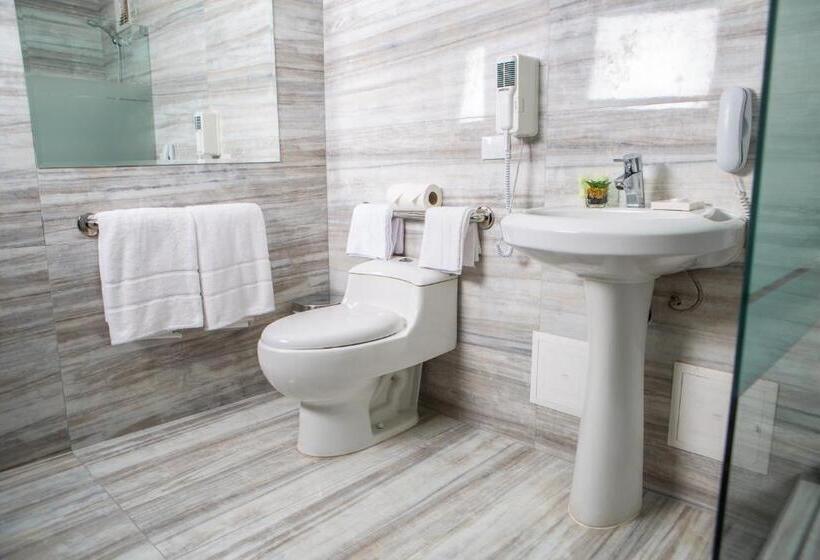 غرفة قياسية, Jose Antonio Deluxe