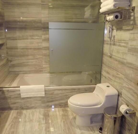 غرفة قياسية, Jose Antonio Deluxe