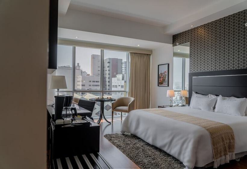 غرفة قياسية فردية, Jose Antonio Deluxe