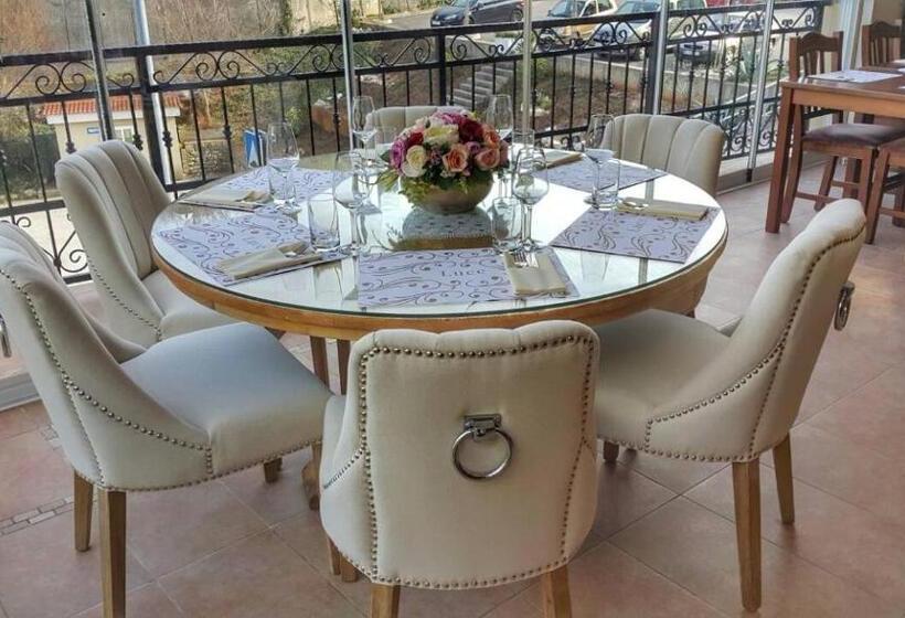 디럭스 트리플 룸, Luksuzne Sobe Luce