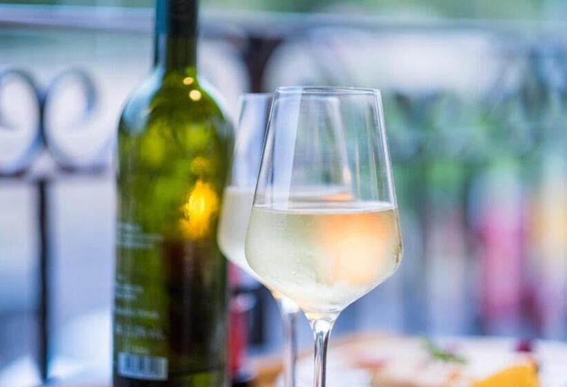 발코니 디럭스 룸, Luksuzne Sobe Luce